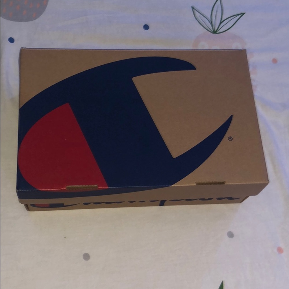 NWT Champion sneakers